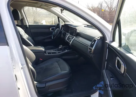 2021 Kia Sorento S z USA, uszkodzony, nr VIN 5XYRLDLCXMG004052